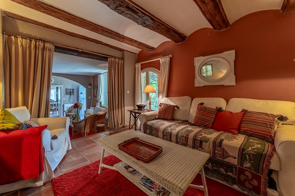 Property photo 2 of 27 Image