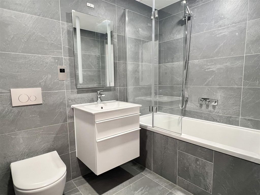 Additional image 5 of 2 bed flat for saleSea Road, Carlyon Bay, Carlyon Bay PL25