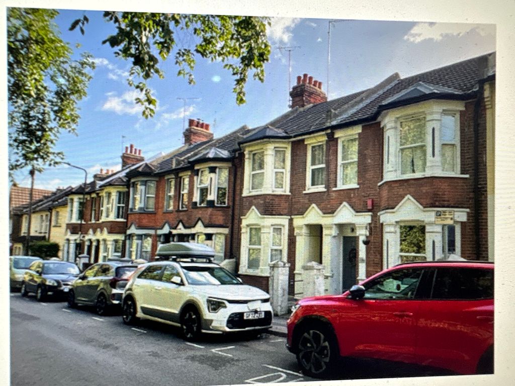 Property photo 1 of 4 Cover