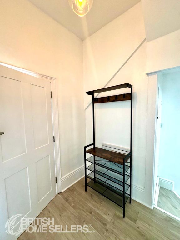 Property photo 3 of 24 Picture No. 17