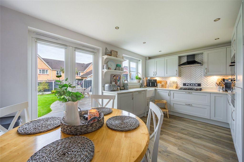 Property photo 2 of 26 Picture No. 07