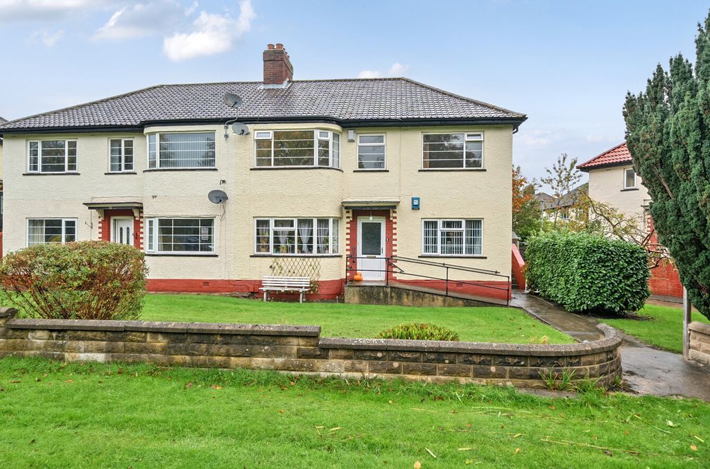 Property photo 1 of 12 1371502-2-68F76E5...