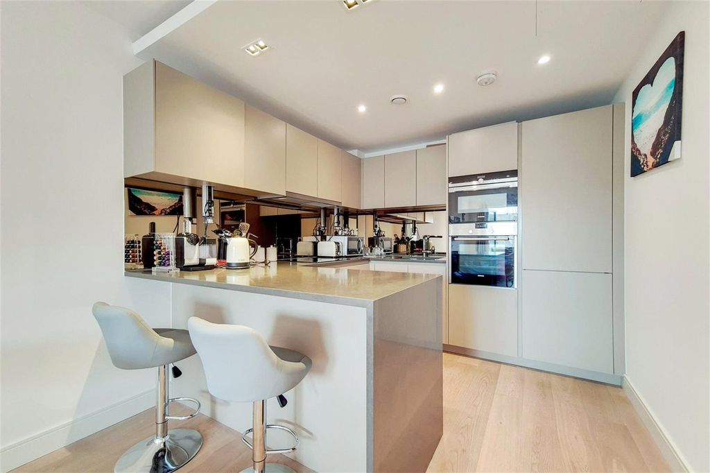 Property photo 2 of 6 Picture No. 10