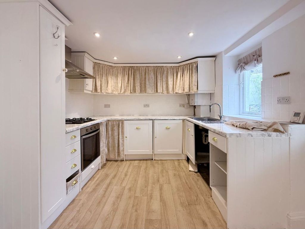 Property photo 3 of 10 Image 3