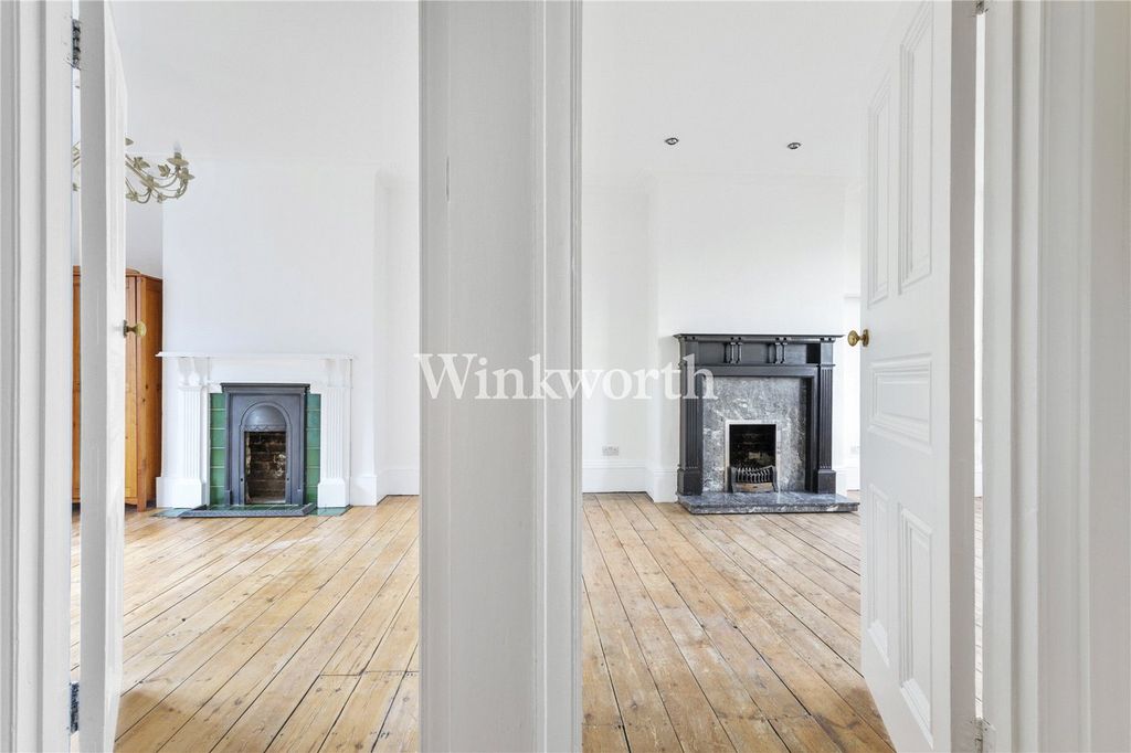 Property photo 2 of 11 Picture No. 13