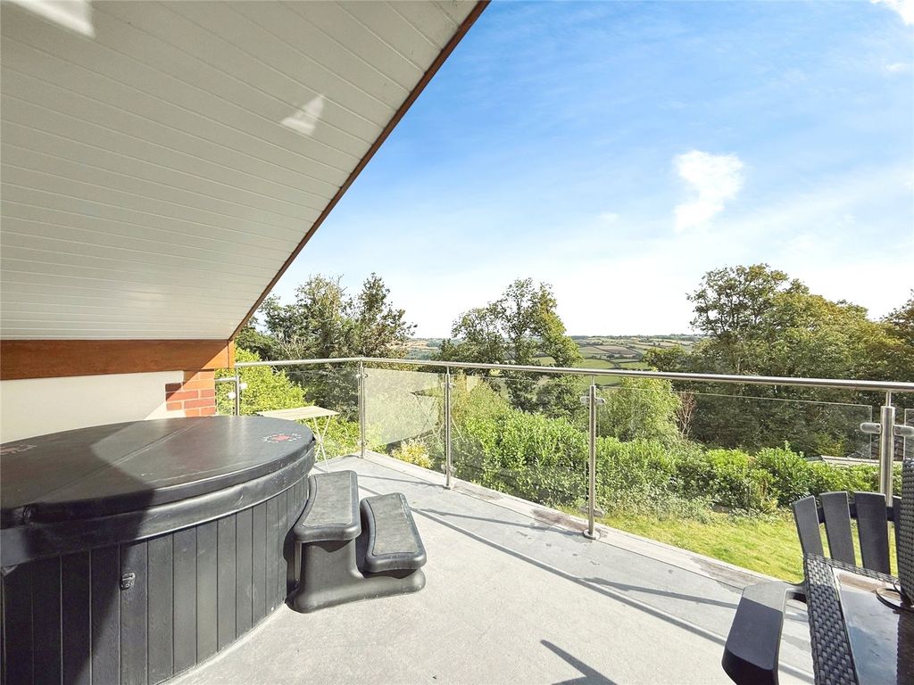 Property photo 1 of 15 Picture No. 16