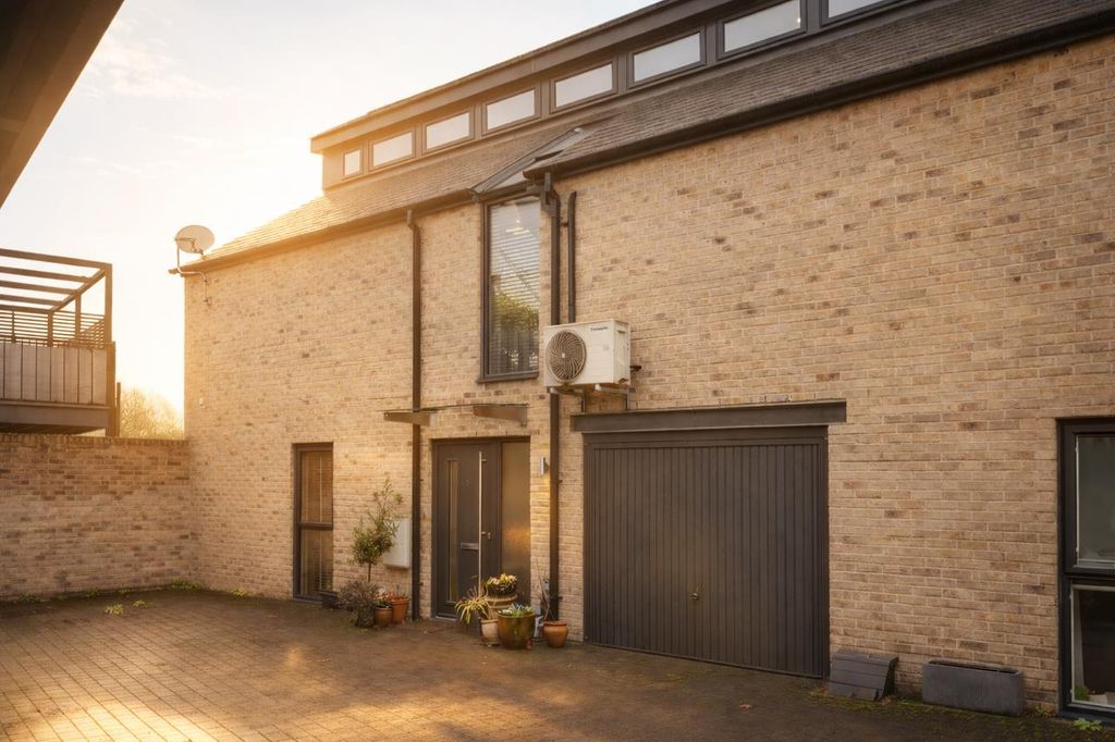 Property photo 1 of 21 6Ca288E5-0Bde-43B0-997C-0156B4149D66.Png