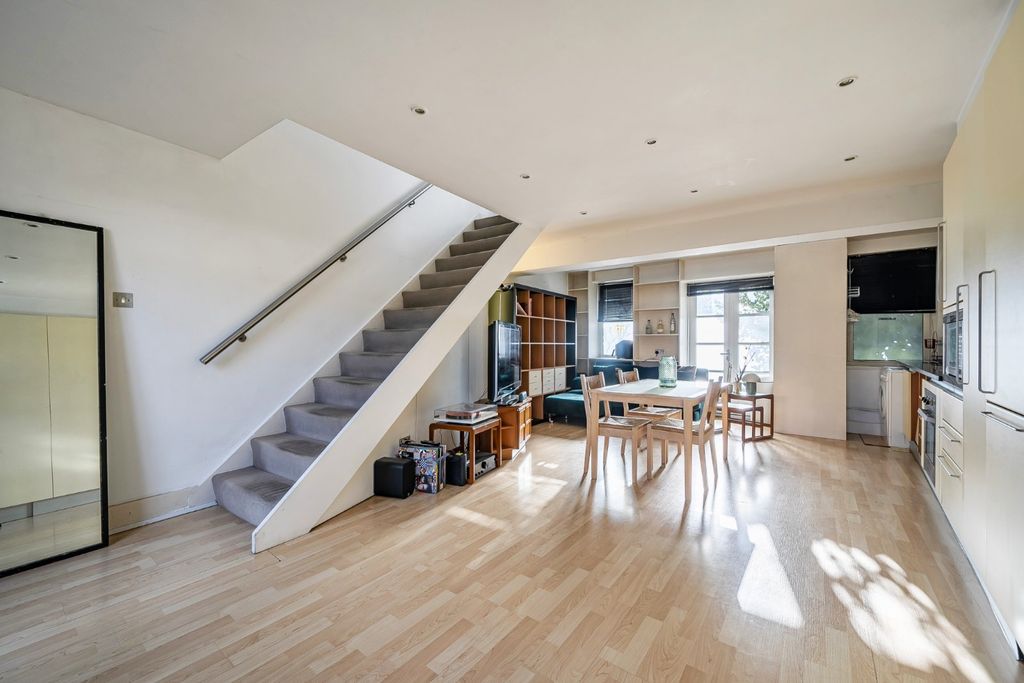 Property photo 2 of 15 Picture No. 05