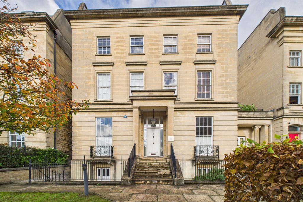 Property photo 1 of 11 Picture No. 13