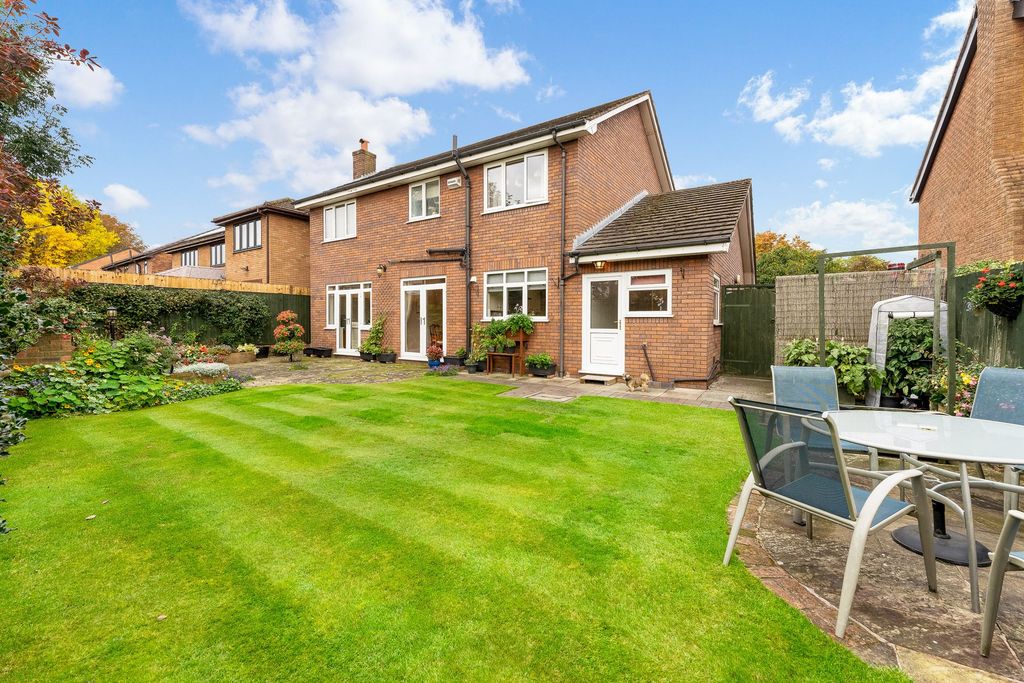 Property photo 2 of 43