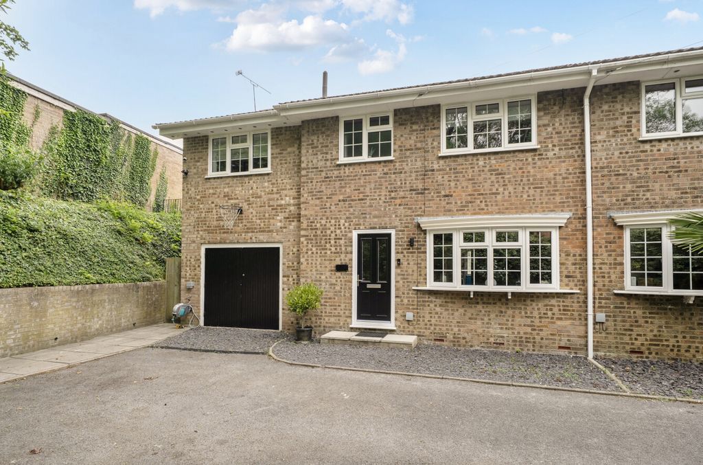 Property photo 1 of 23 1469862-2-6A1d93F...