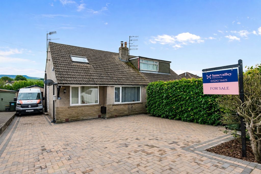 Property photo 1 of 23