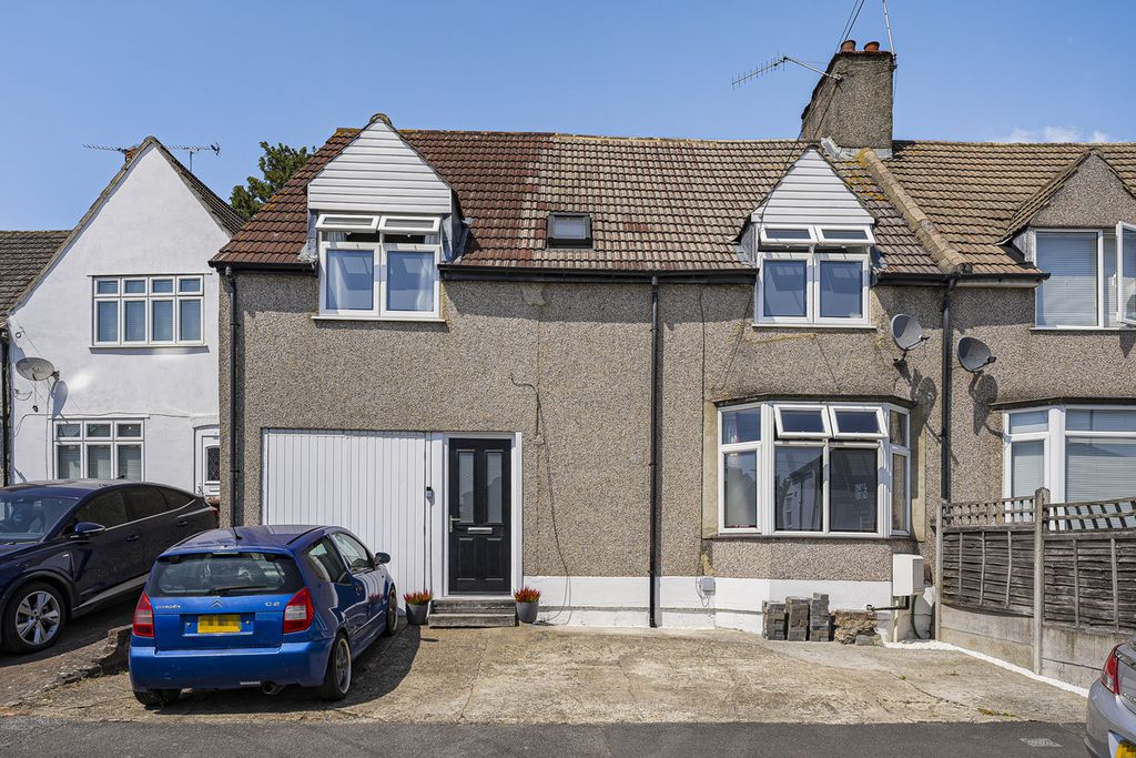 Property photo 1 of 33