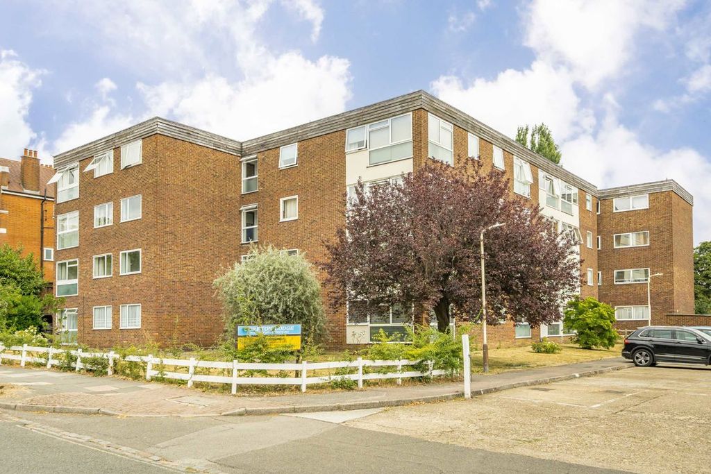 Property photo 1 of 5