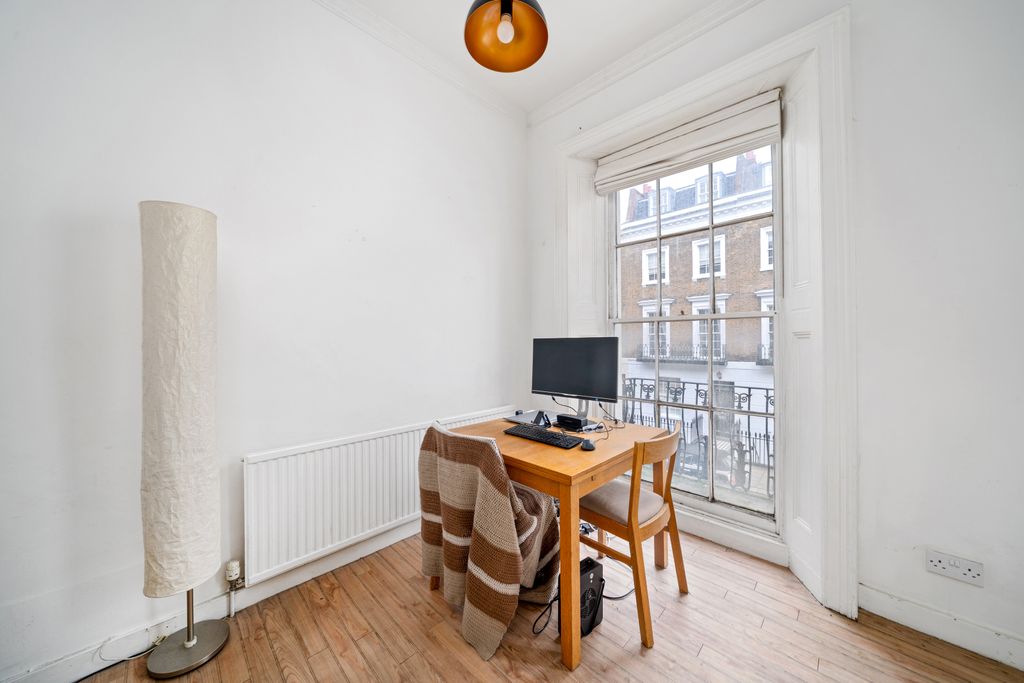 Property photo 3 of 6