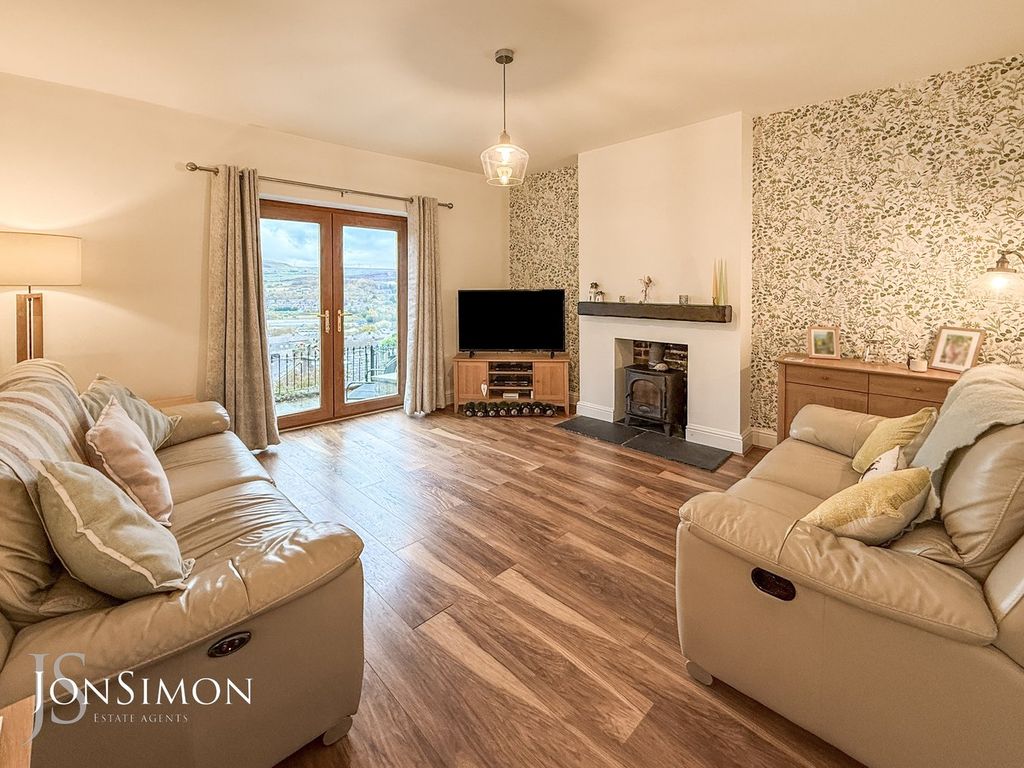 Property photo 3 of 36