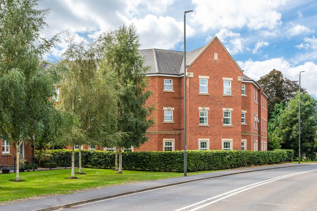 Property photo 1 of 12