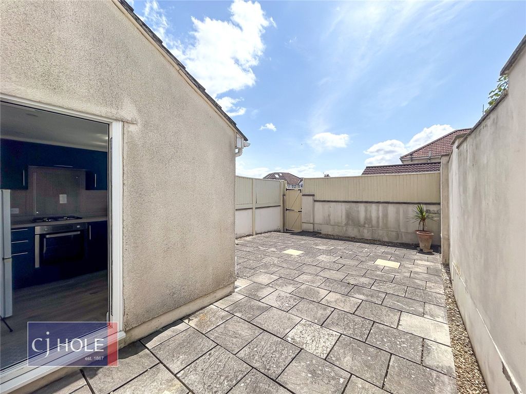 Property photo 2 of 11 Picture No. 34