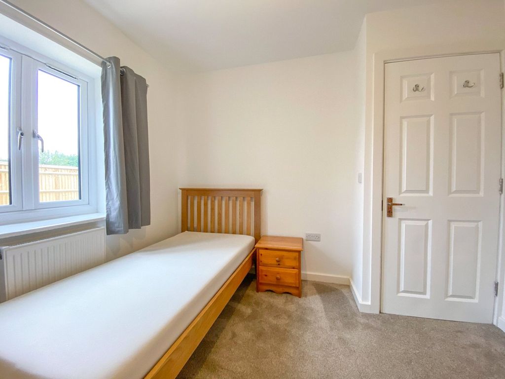 Property photo 2 of 12 Bedroom