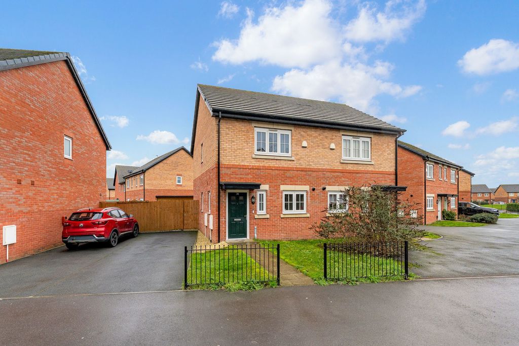 Property photo 1 of 23