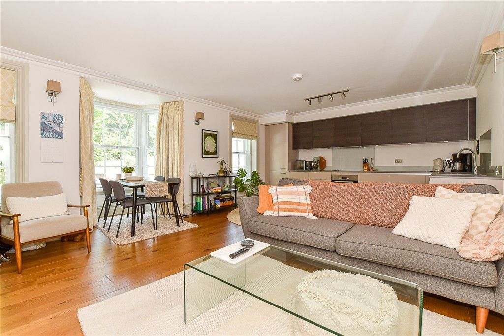 Property photo 2 of 8 Living/ Dining/ Kitchen