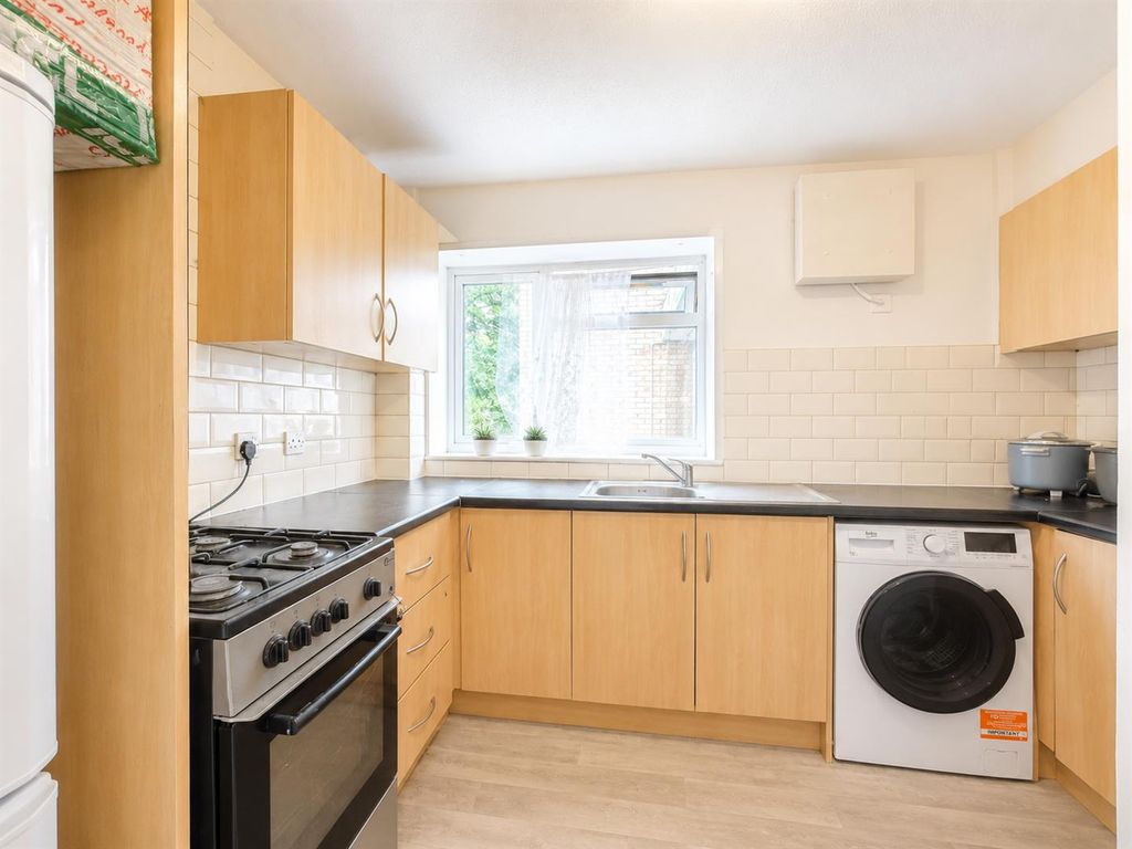 Property photo 1 of 5 Kitchen