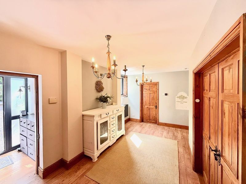 Property photo 2 of 40 Photo 40