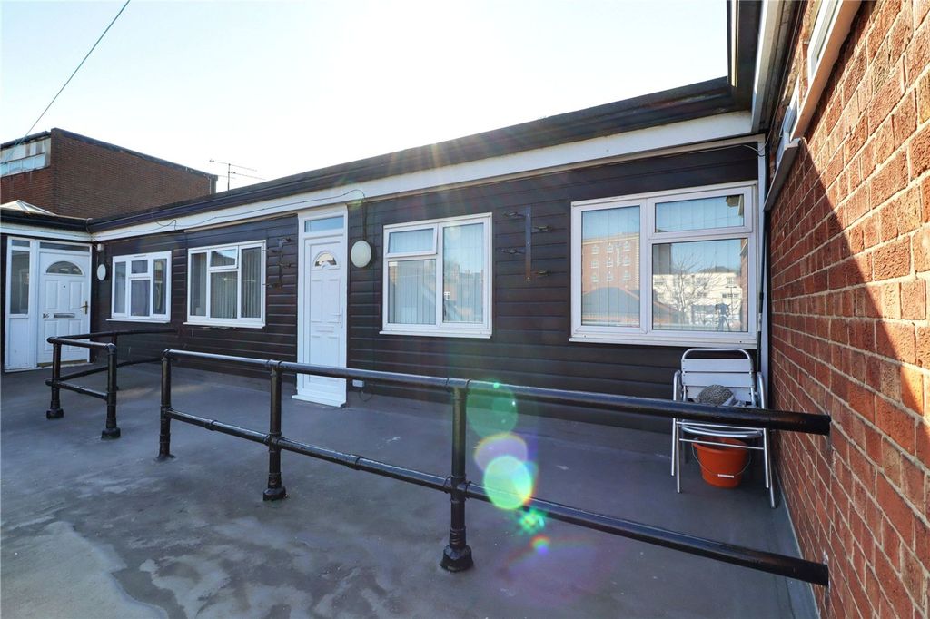 Property photo 2 of 8 Picture No. 02