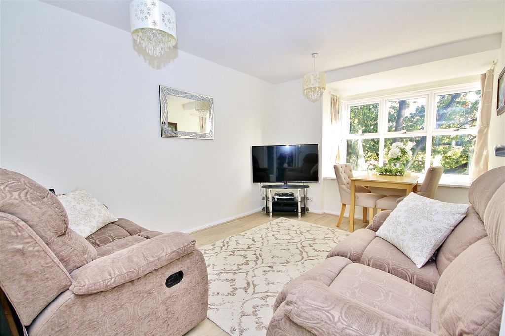 Property photo 3 of 8 Picture No. 07