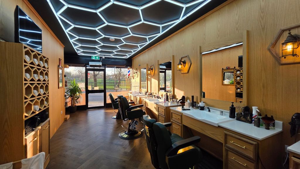 Property photo 2 of 9