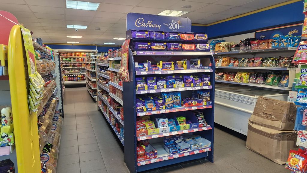 Property photo 2 of 9