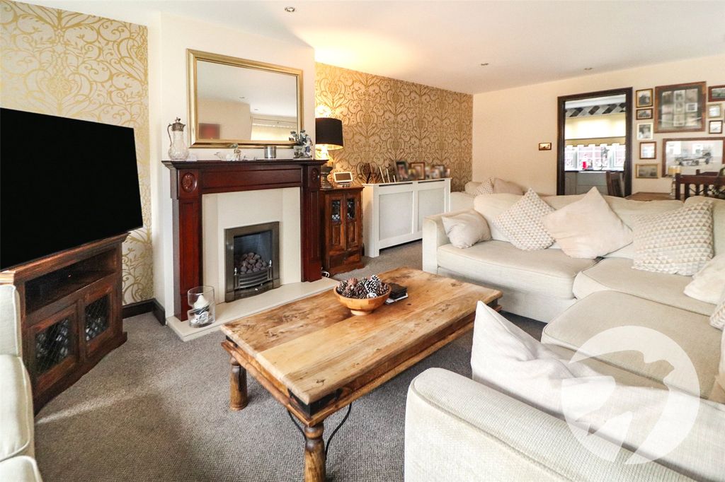 Property photo 2 of 16 Picture No. 04