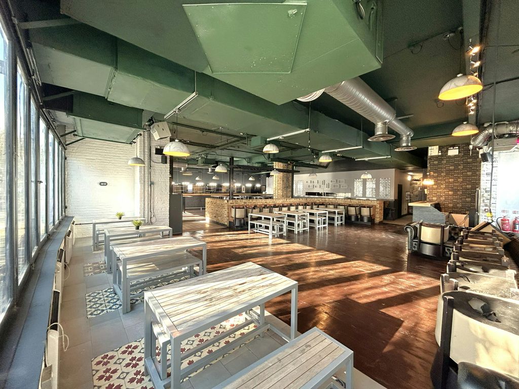 Property photo 2 of 7 Interior 1.Jpg