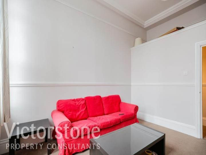 Property photo 3 of 10 1370806