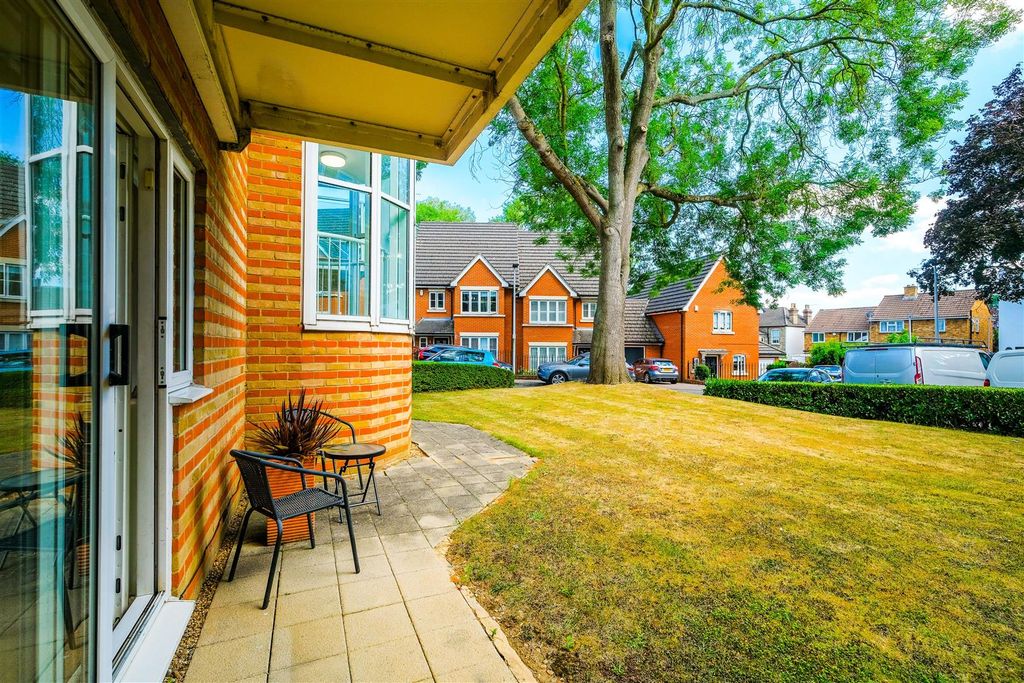 Property photo 2 of 27 32 Clementine Walk-21.Jpg