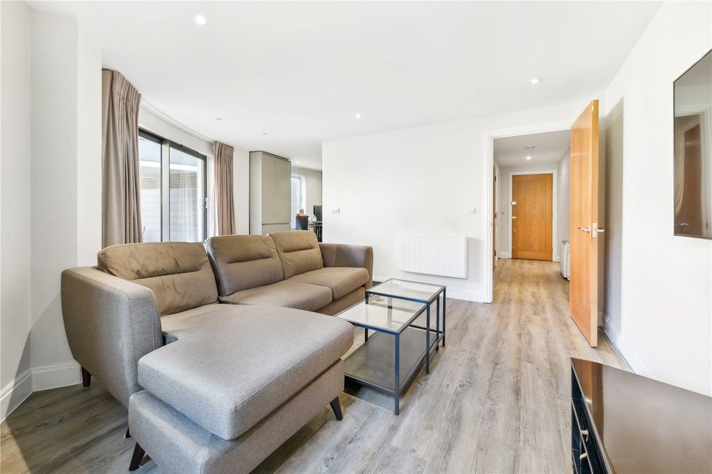 Property photo 3 of 10 Reception Room