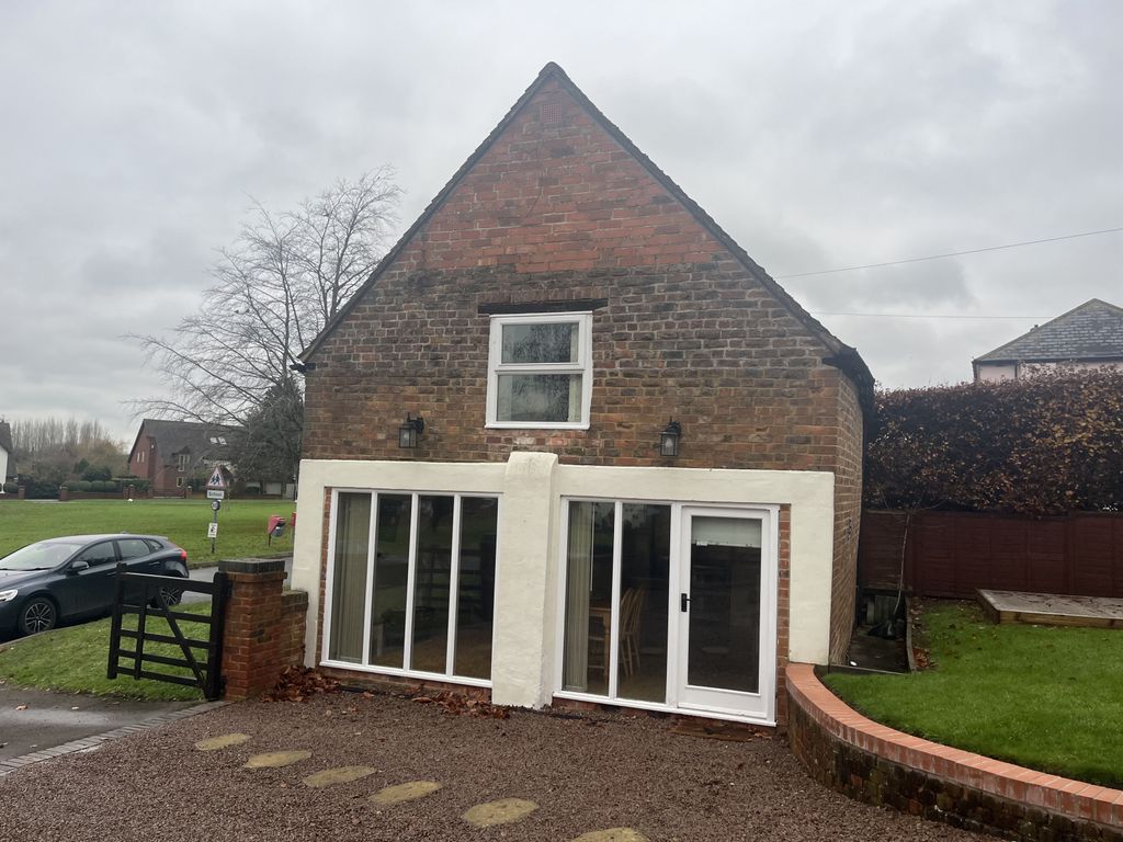 Property photo 1 of 10 1 Bedroom House For Rent