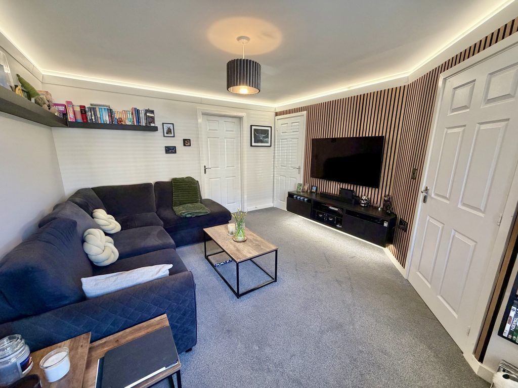 Property photo 3 of 13