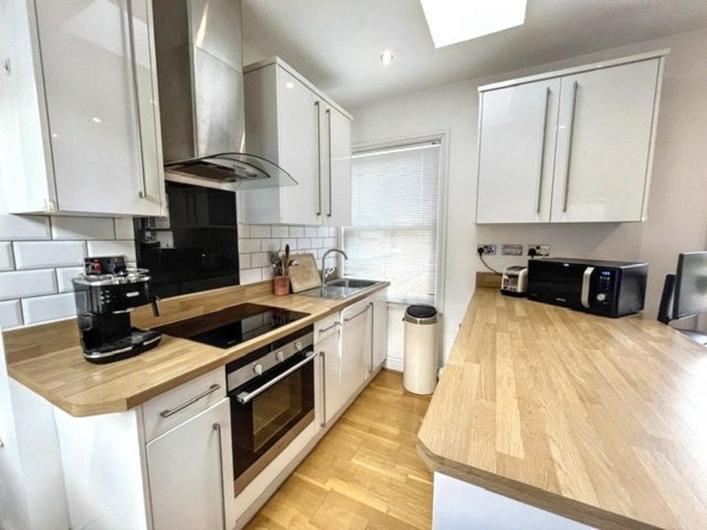 Property photo 3 of 7