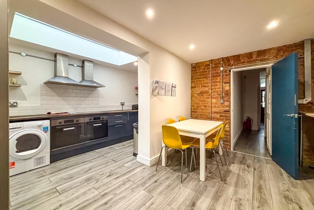 Property photo 2 of 18 Kitchen/Diner