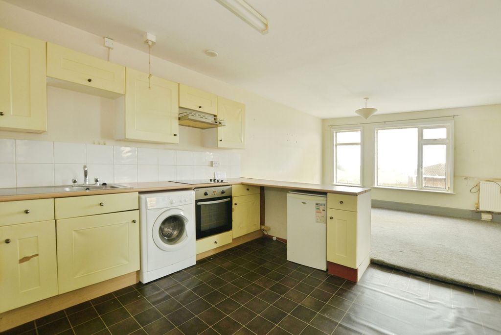 Property photo 3 of 12 Pbox-Img.Jpg