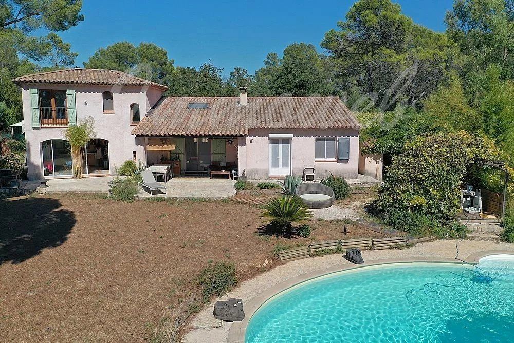 Property photo 1 of 13 Character Villa With Pool And 2,095 Sqm Grounds