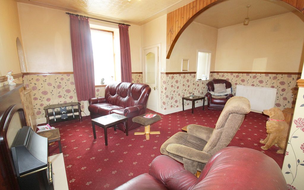 Property photo 3 of 22