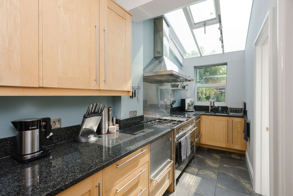 Property photo 3 of 15 Picture No. 05