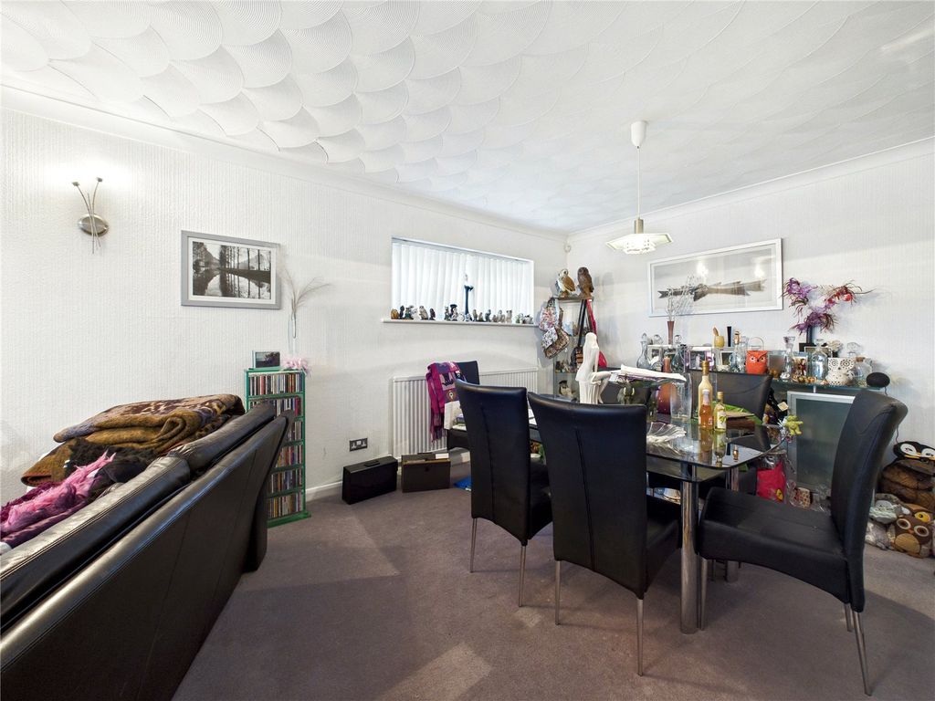 Property photo 3 of 14 Picture 3