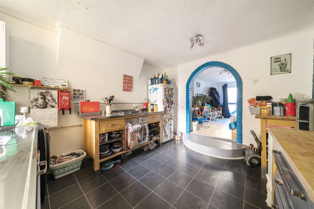 Property photo 2 of 11 Picture No. 10