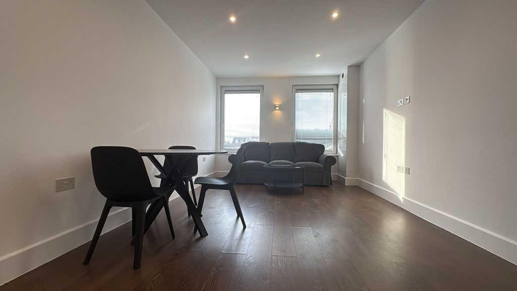 Property photo 1 of 4