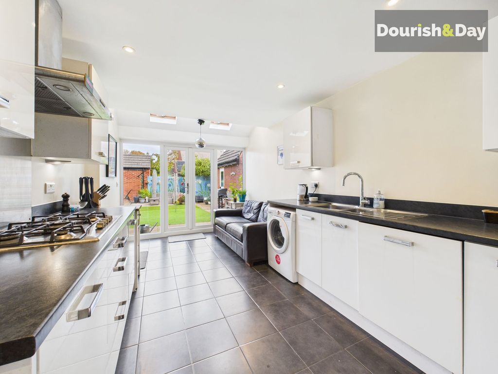 Property photo 3 of 20