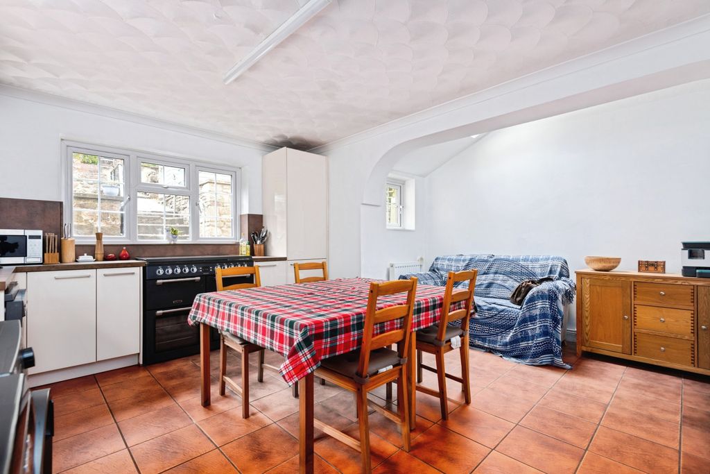 Property photo 2 of 15 Kitchen/Diner