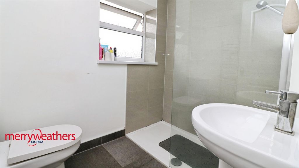 Property photo 3 of 12 Shower Room